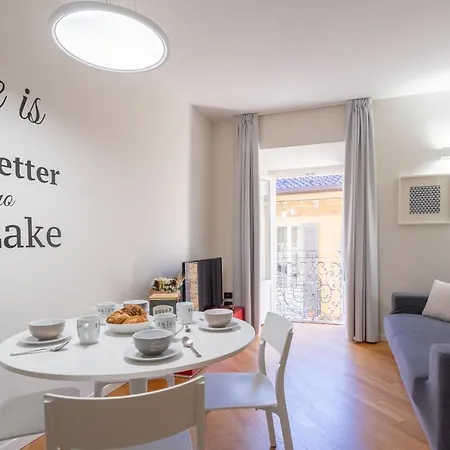 White Flat In Center By Rent Apartment